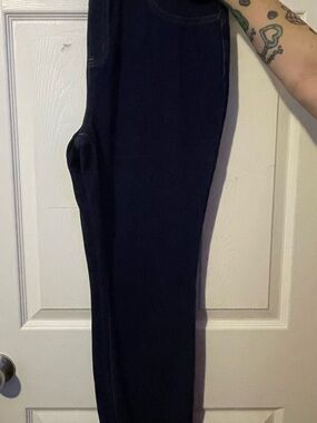 Time and Tru denim pull on jeans